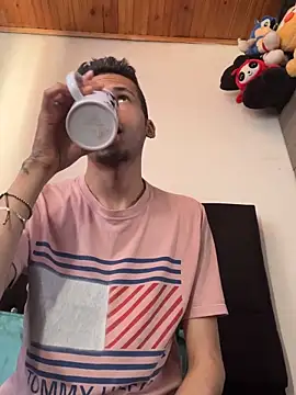 Liamsexy20 Show in webcam