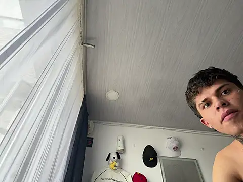 Jackdaniel001_ live XXX chat