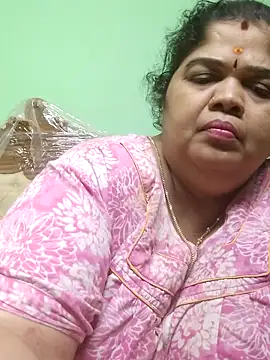 tamilthanushri's Live XXX Chat