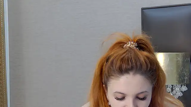 XXX chat uživo modela FoxyJoy