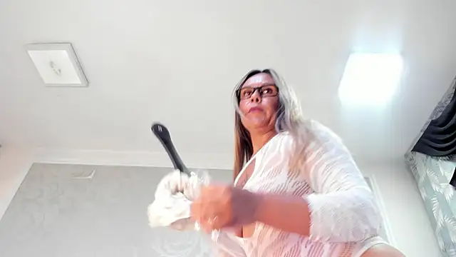 LilithBoneth Adlı Modelin Canlı XXX Sohbeti