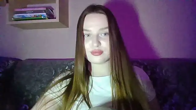 BratzDollVibes Chat XXX in diretta