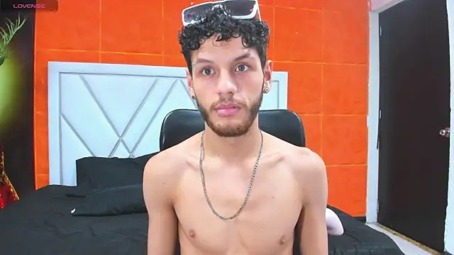CHRIS_GREY Live XXX-Chat