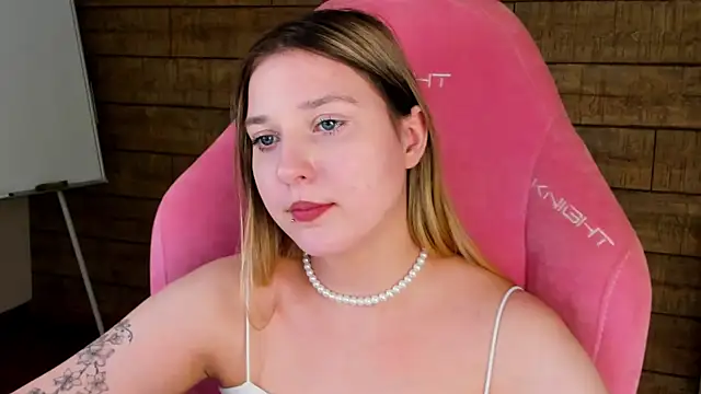 TinnaBurton's Live XXX Chat