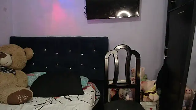 ANGELIQUE_KLANE's Live XXX Chat