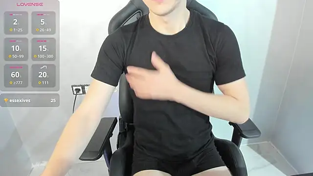 XXX chat uživo modela bonekoambalabu