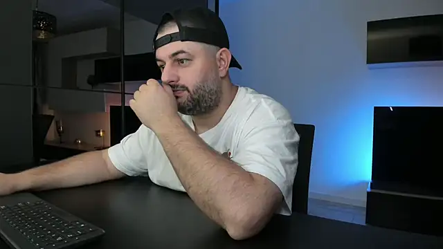 DravenPeak Live XXX-chat