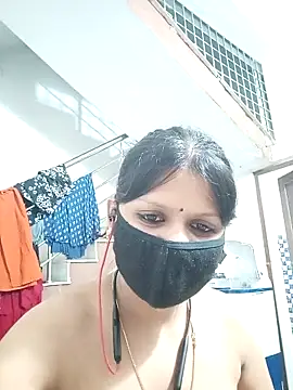 Chat XXX ao vivo de ZOYA-STRIP