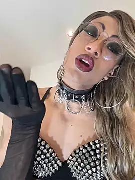 Czat XXX na żywo – Lia_Jones77