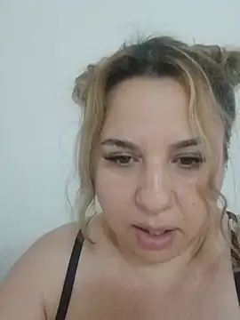 BelleInna's Live XXX Chat