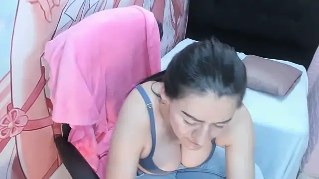 AllysonMilf69 Adlı Modelin Canlı XXX Sohbeti