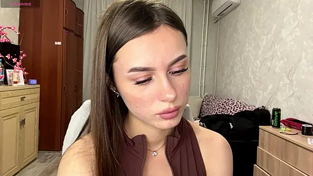 Онлайн чат XXX StephaniCute