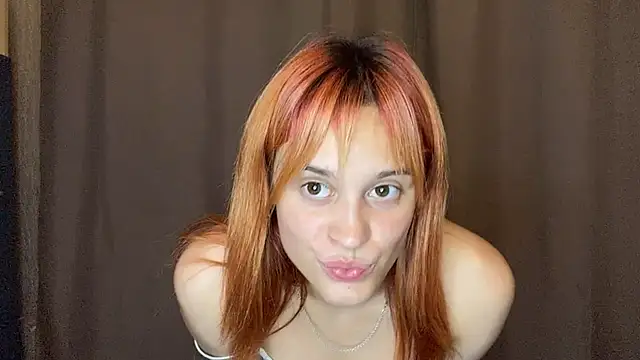 XXX chat uživo modela lovely_redhead