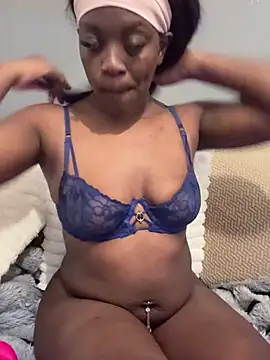 bry8661 Adlı Modelin Canlı XXX Sohbeti