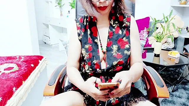 Chat XXX en directo de Miu-Le