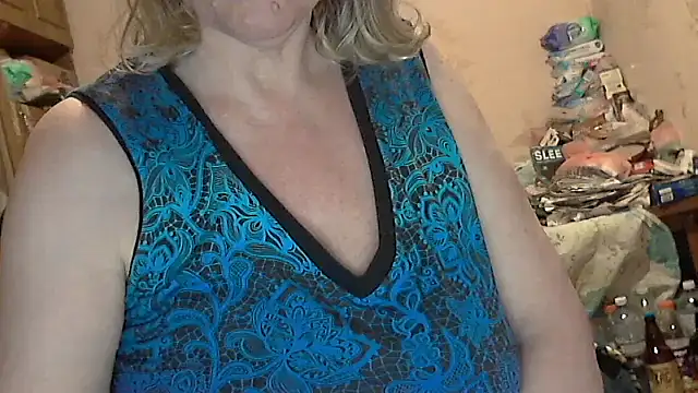 Bonditta Adlı Modelin Canlı XXX Sohbeti