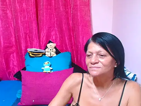 sluttyrox Live XXX Chat