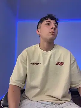 OLIVER_K Live XXX Chat