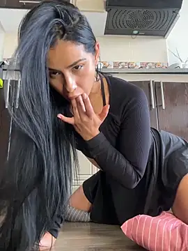 Nikothyna 라이브 XXX 채팅