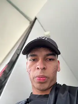 Czat XXX na żywo – The_Conquer