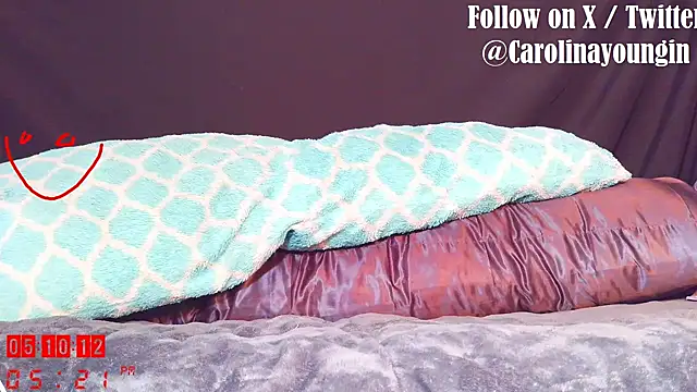 Carolinayoungin Show in webcam