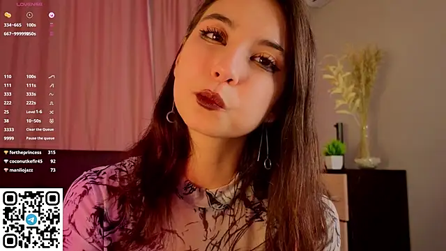 NerixalVire Live XXX-chat