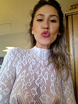 Chat XXX ao vivo de CelynaRoss
