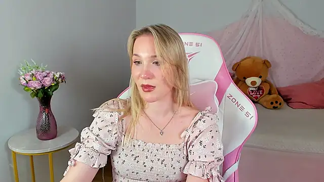 ElaraVoltage – Live XXX-chat