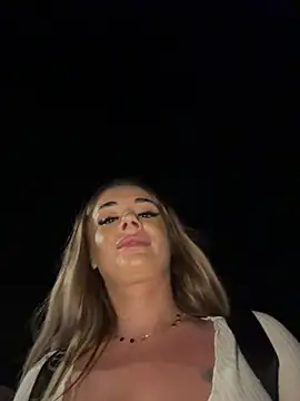 IsabellaEtthan's Live XXX Chat