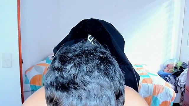 Tommy_Bred 라이브 XXX 채팅