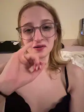 Chat +18 de LauraundSteve_ ao vivo