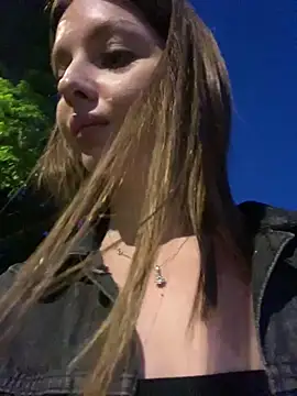 KrisMagnoly's Live XXX Chat