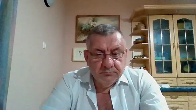 machomale3 Adlı Modelin Canlı XXX Sohbeti