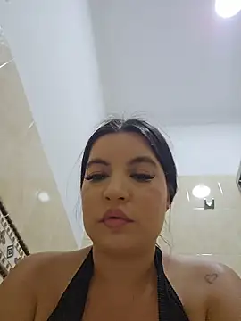 Pretty_Julieta's Live XXX Chat