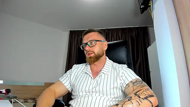 Chatroom XXX en direct de Findom_guy