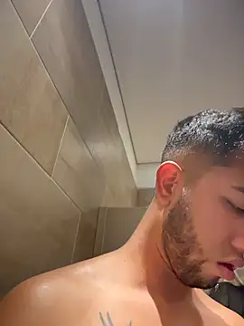แชท XXX สดของ liam_bronw