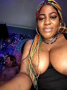 AmazonianMistress 现场XXX聊天