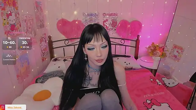 Misa_Sakurai élő XXX-chatje