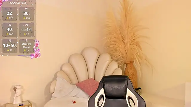 SelenaRogers Chat XXX live