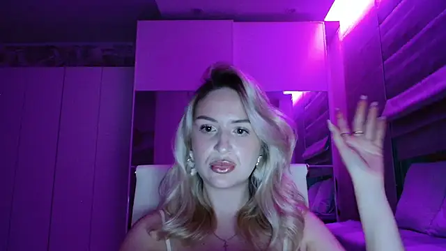 Jolenneky Chat XXX in diretta