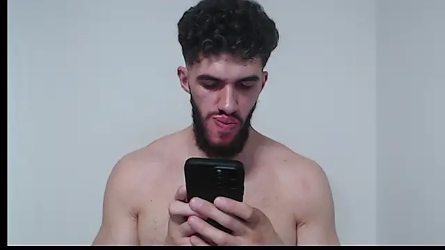 צ'אט XXX בשידור חי של hiddenf