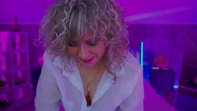 צ'אט XXX בשידור חי של CandyLadyyy
