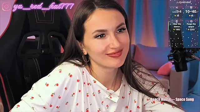 -RED_HAT-'s Live XXX Chat