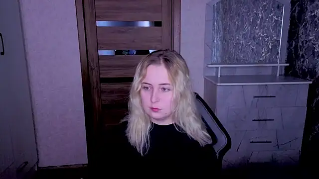Kristy-Max Adlı Modelin Canlı XXX Sohbeti