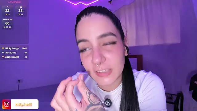 Chat XXX ao vivo de Kittyhelll_