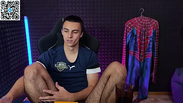 Hols_20 – Naživo XXX chat