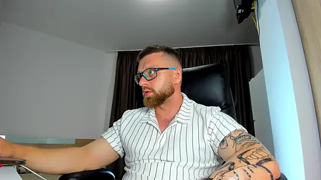 دردشة Findom_guy الجنسية المباشرة