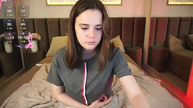 CanabebeBev Adlı Modelin Canlı XXX Sohbeti