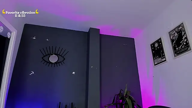 Raven_Witch_ Adlı Modelin Canlı XXX Sohbeti