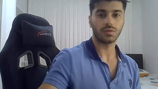 ciceroable Adlı Modelin Canlı XXX Sohbeti